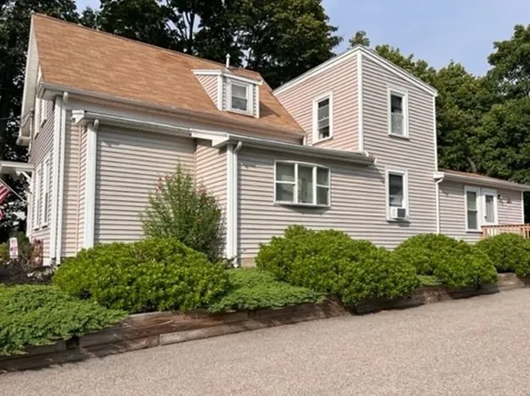366 Middle St, Weymouth, MA 02189