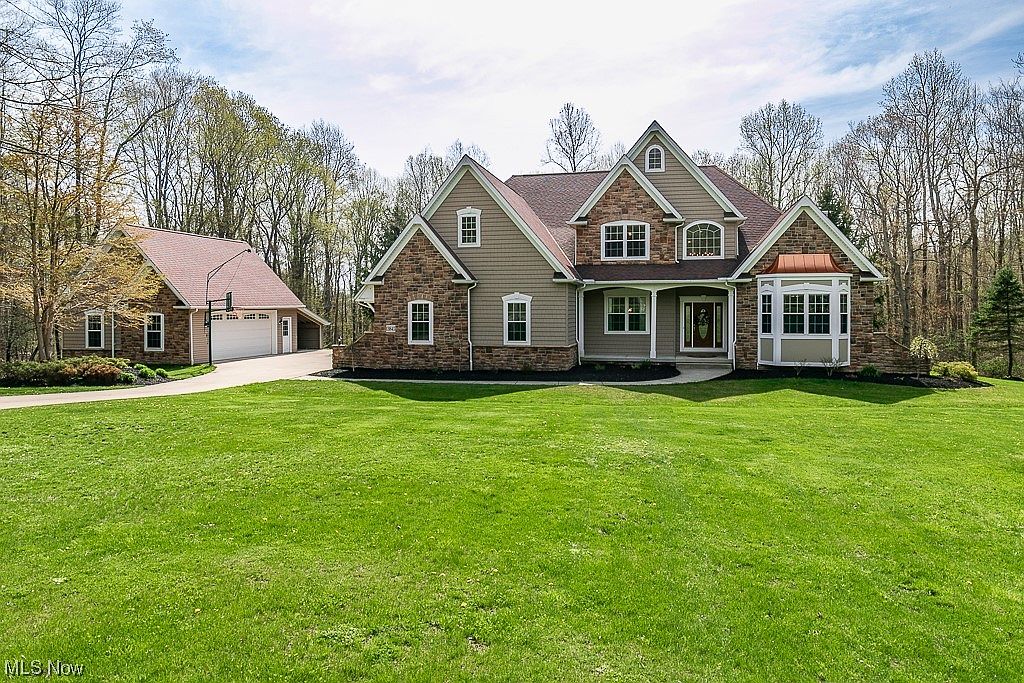 13845 Montclair Dr, Chardon, OH 44024 Zillow