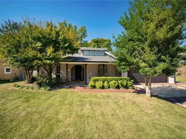 3300 S 54th St, Fort Smith, AR 72903