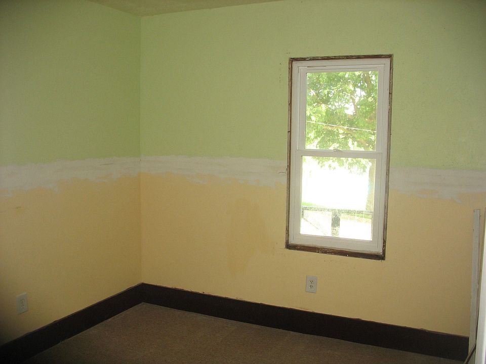1st image of 3426 Davis Ave