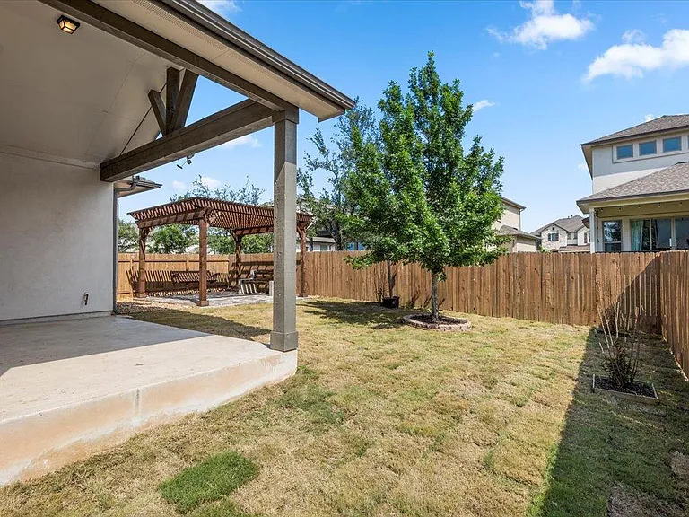 6717 Vicenza Dr — Photo 38