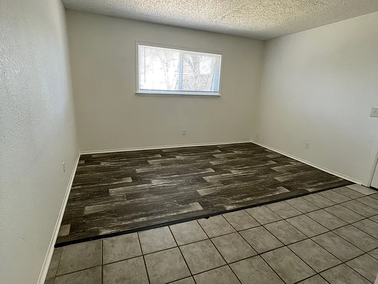 Mirador Apartments — Photo 10