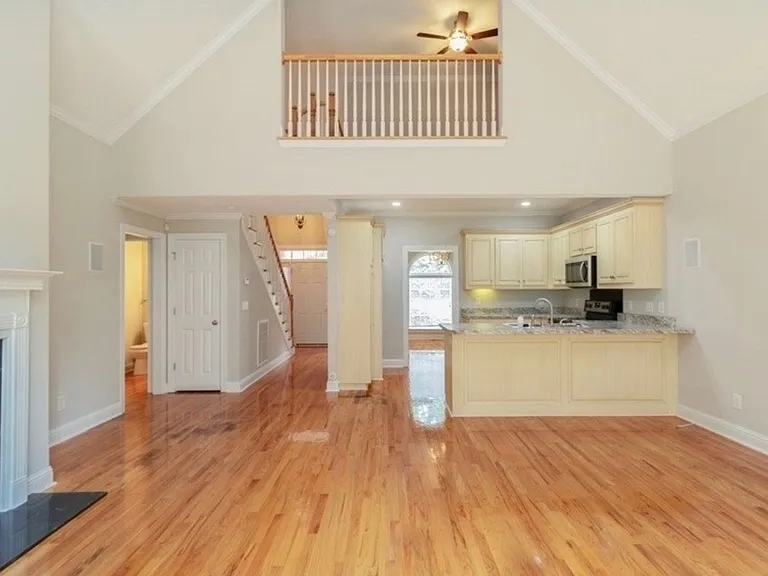 224 High Ridge Ct — Photo 5