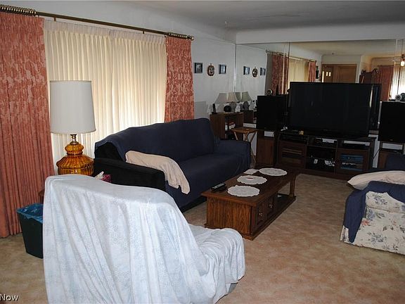 3rd image of 5229 E 100th St
