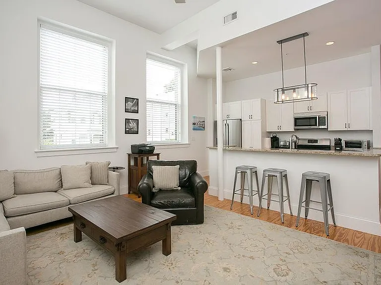 32 Carey St #1D — Photo 8