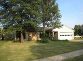 901 Clement Rd, West Memphis, AR 72301