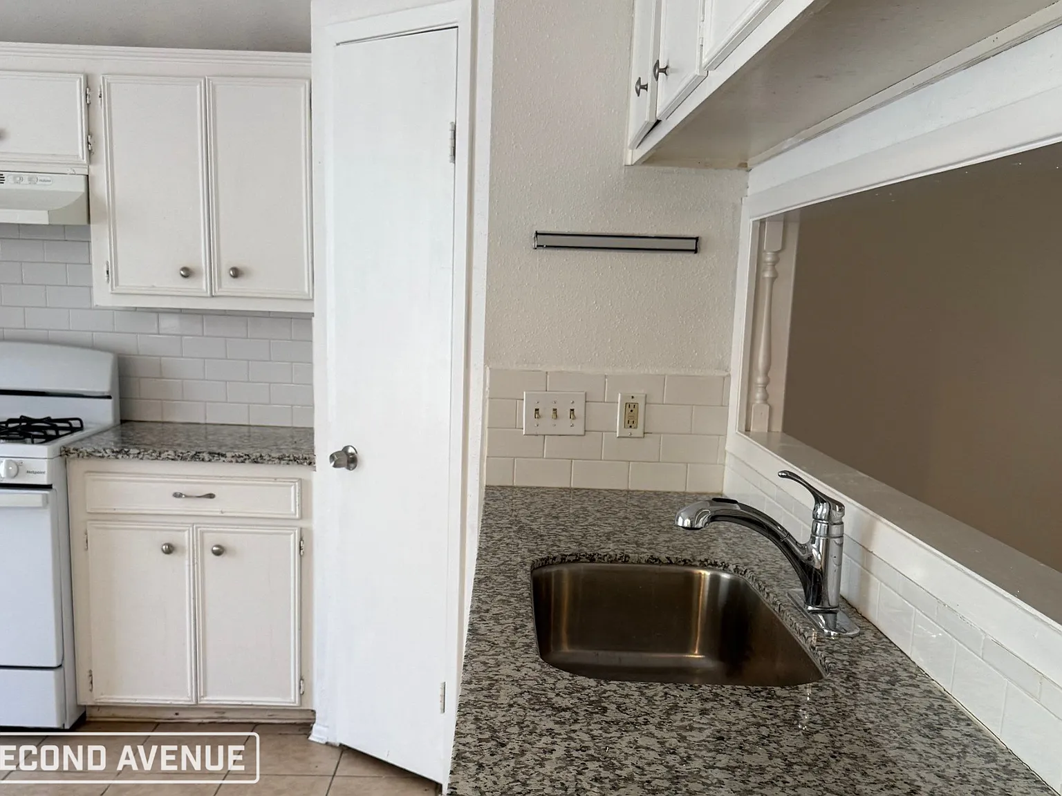 3 bed, 2.0 bath, 1019 sqft, $1,495 — Photo 4