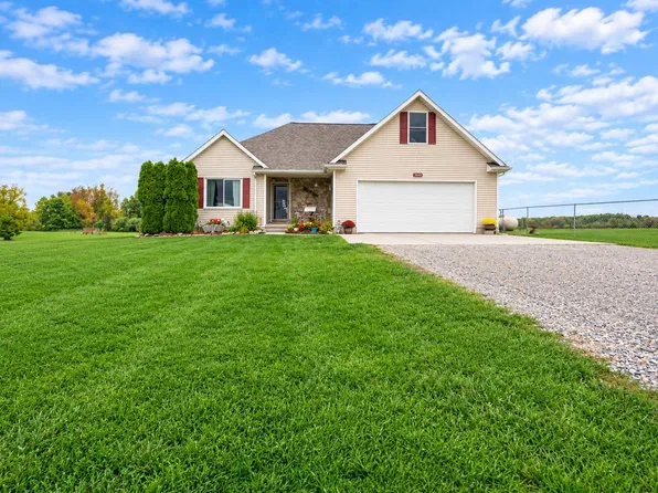 3840 Brace Rd, Fort Gratiot, MI 48059