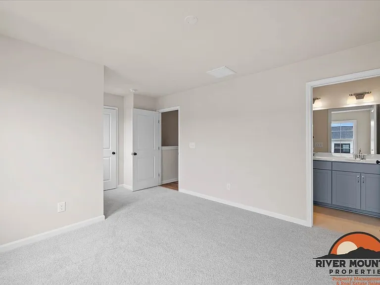 2006 Kyles Way — Photo 16