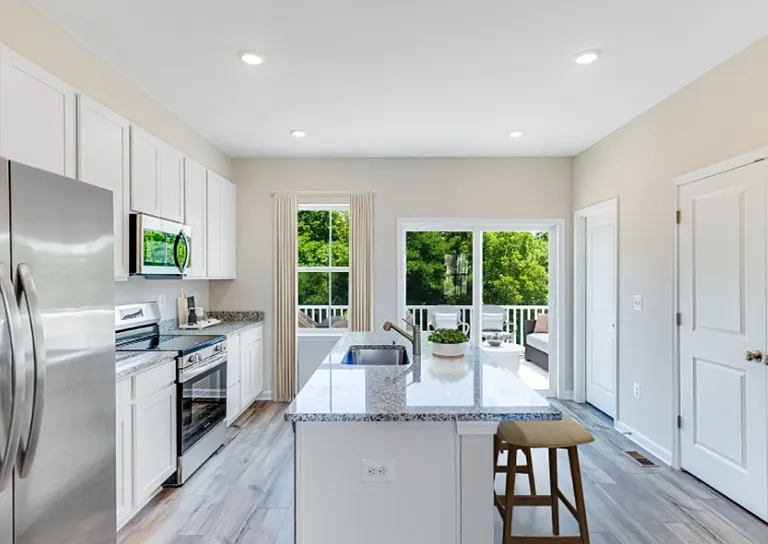 215 Cooperage Rd — Photo 1