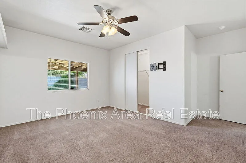 3 bed, 2.0 bath, 1440 sqft, $1,595 — Photo 2