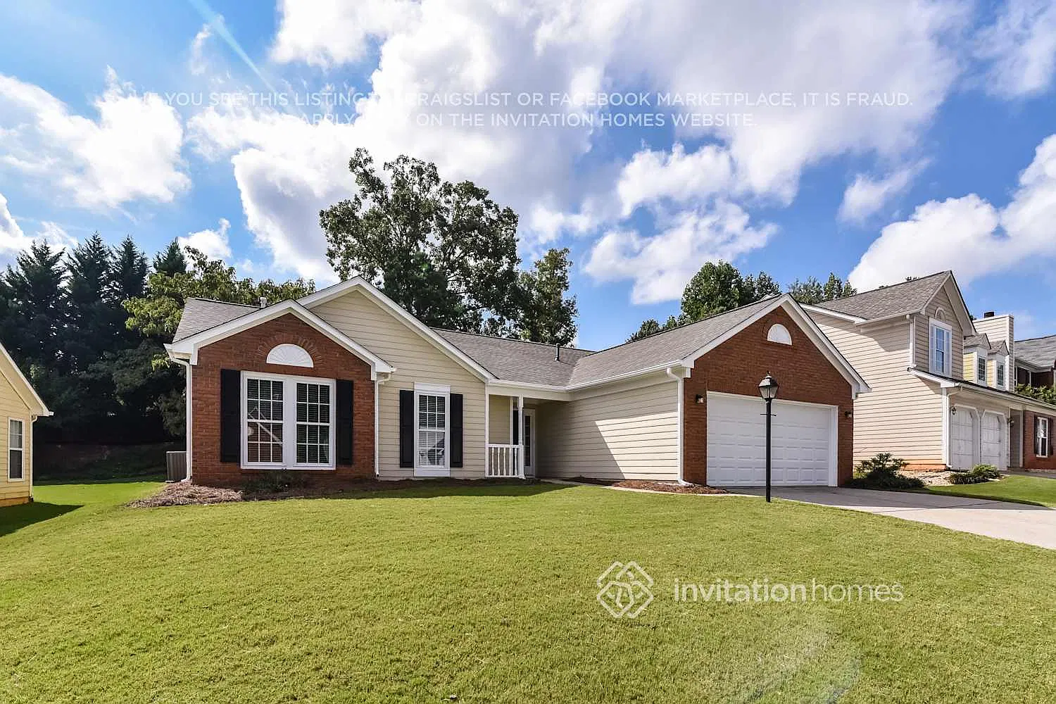 2860 White Blossom Ln Suwanee, GA 30024 — Photo 2