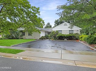 4 Dawn Way, Aberdeen, NJ 07747