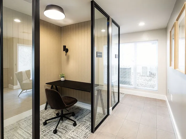 Work lounge with private work pods