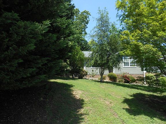 2nd image of 6517 Lynncrest Ter
