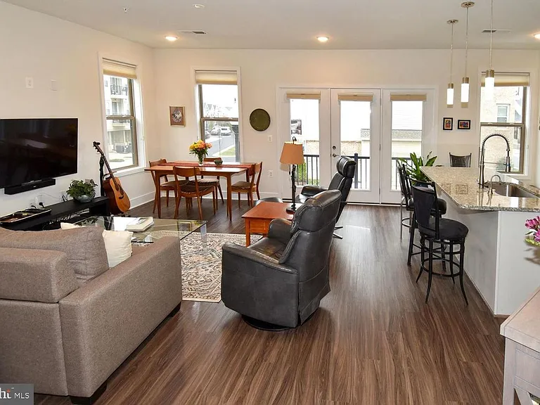23610 Havelock Walk Ter — Photo 14