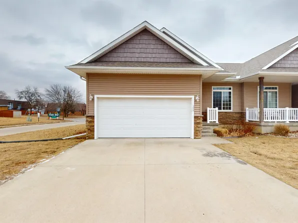 409 Valley View Dr, Cherokee, IA 51012