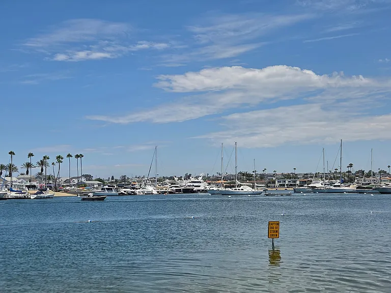 1812 W Balboa Blvd #B — Photo 30