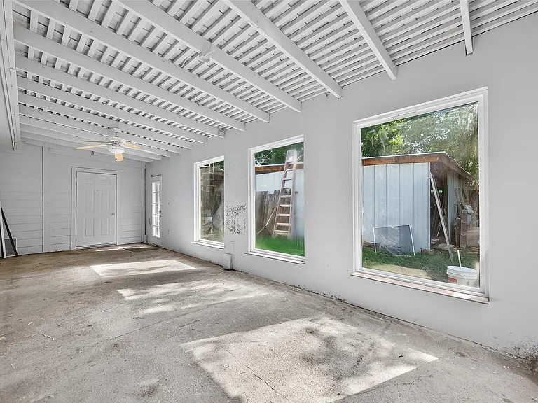 7711 Del Glen Ln — Photo 10
