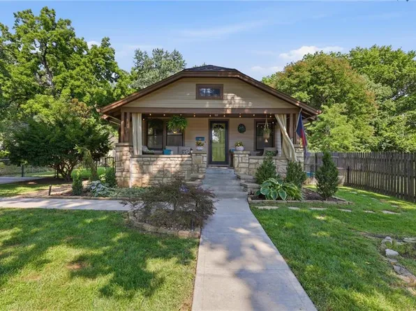 8423 Mercier St, Kansas City, MO 64114