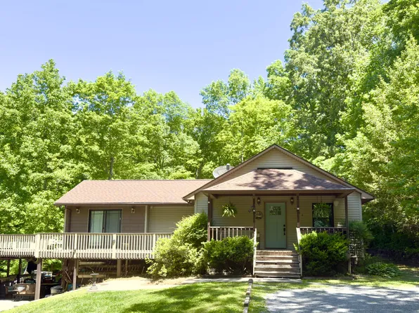 1844 Hogue Rd, Clarksville, TN 37040