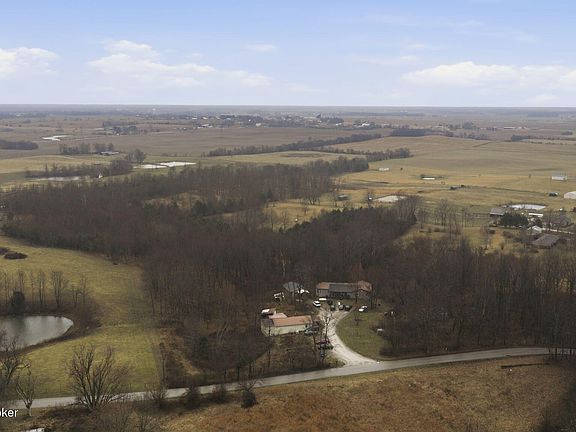 2nd image of 1401 Walter Reed Rd