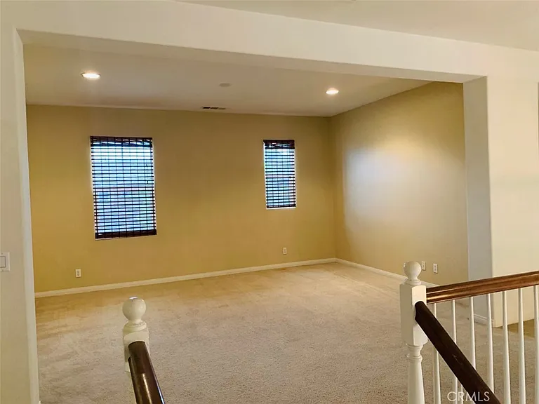 7638 Stonegate Dr — Photo 10