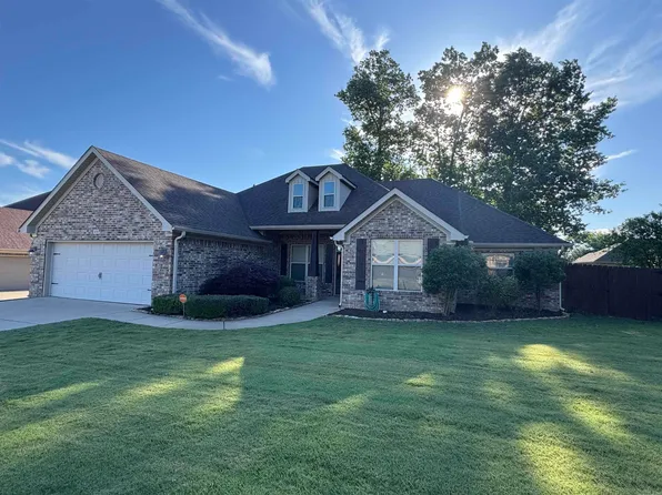 3018 Dapple Gray Rd, Benton, AR 72015