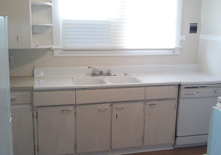 16401 Palm Beach Blvd — Photo 2