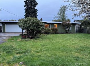 1515 13th Avenue NW, Puyallup, WA