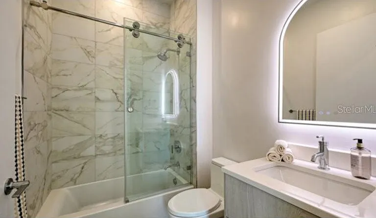 33 S Palm Ave #904 — Photo 21