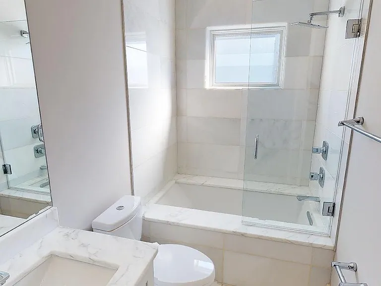 1159 Oates St NE #C — Photo 10