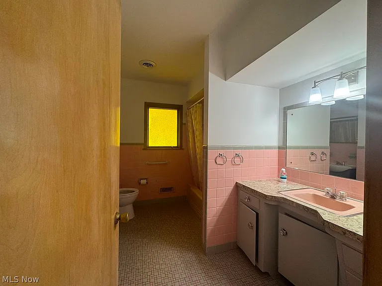 7726 York Rd — Photo 24
