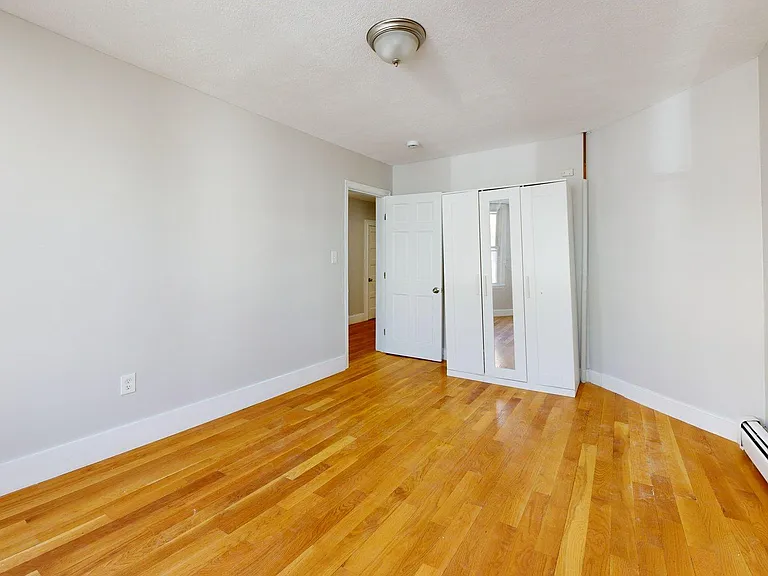 205 Chelsea St #3 — Photo 22