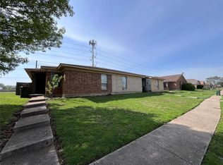 2832 Sherry St, Arlington, TX 76014