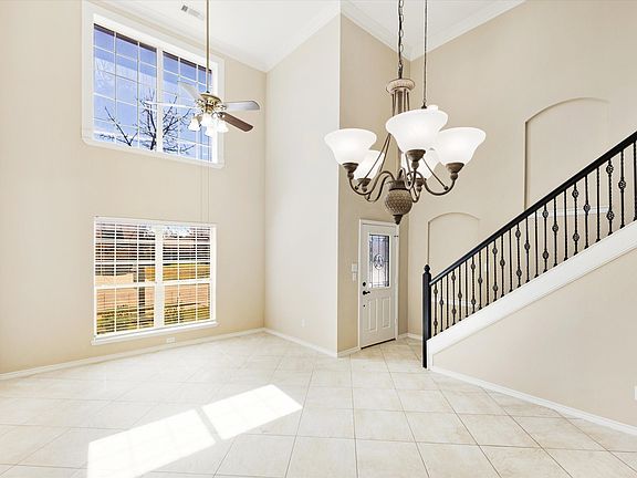 5th image of 720 Pheasant Rd