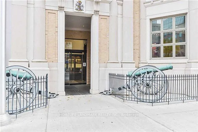 426 University Ave #910 — Photo 3