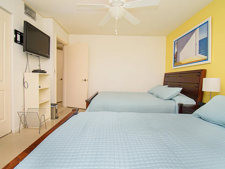 8334 Cypress Ln #1A — Photo 22