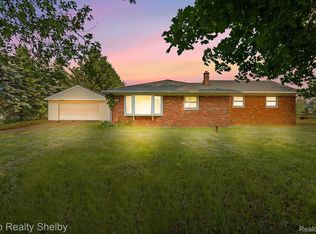 408 Howell Rd, Allenton, MI 48002