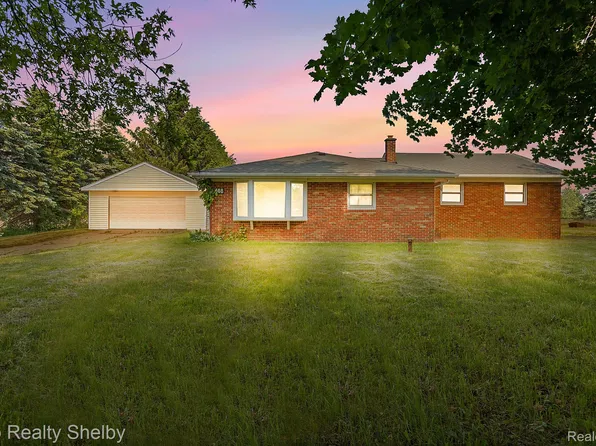 408 Howell Rd, Allenton, MI 48002