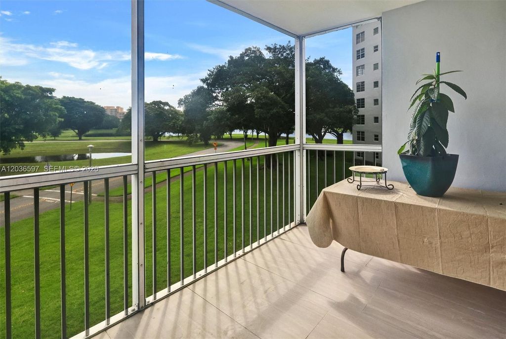2940 N Course Dr APT 311, photo 8