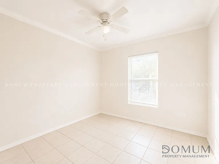 1811 Perkins Ave #4 — Photo 3