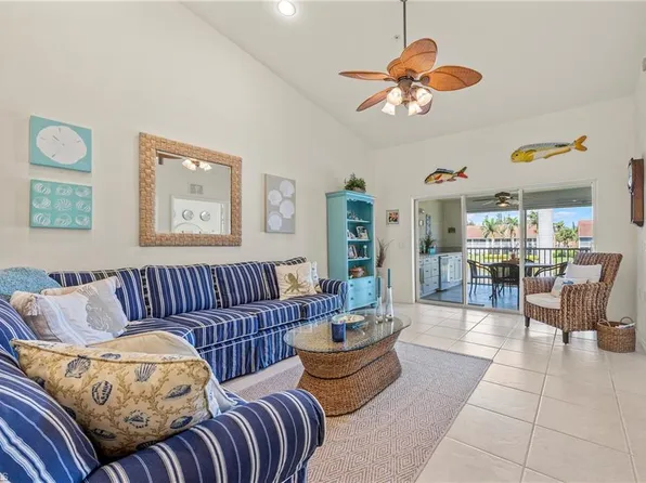 2381 Hidden Lake CT #12, NAPLES, FL 34112