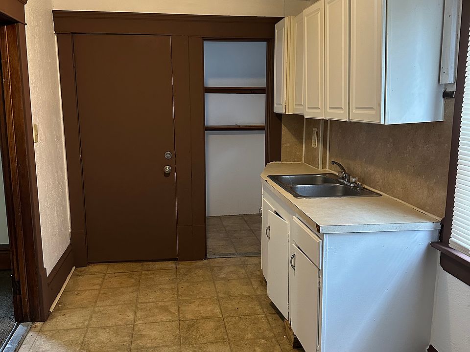 2nd image of 1059 Edison Ave
