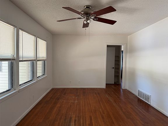 5th image of 2005 Huntington Dr