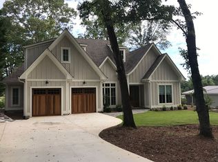 147 Honeysuckle Rd NW, Milledgeville, GA 31061