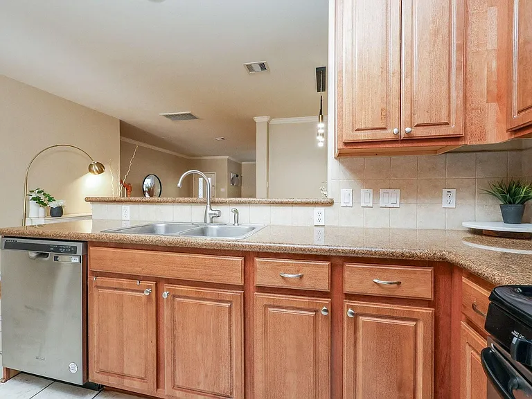2865 Westhollow Dr #3 — Photo 9