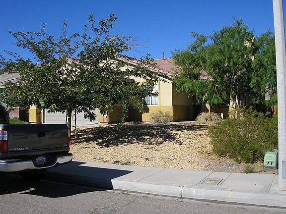 2nd image of 11546 Mesa Linda St