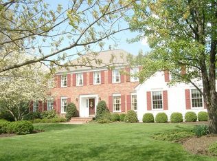 16 Kingswood Ct, Belle Mead, NJ 08502