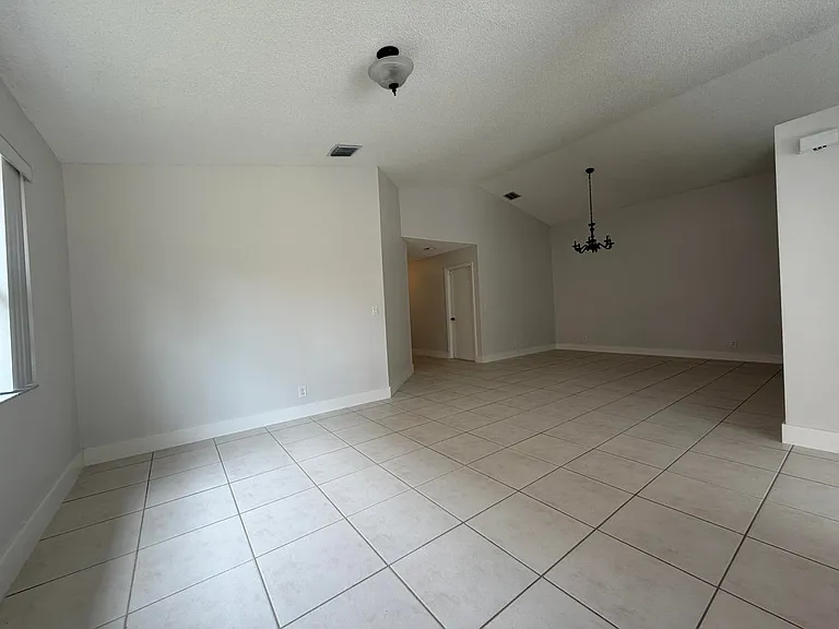 3386 Treasure Ln — Photo 18